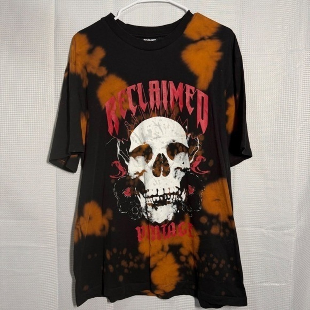 Reclaimed Vintage Skull Graphic T-Shirt Large Black Orange Bleach Tie Dye